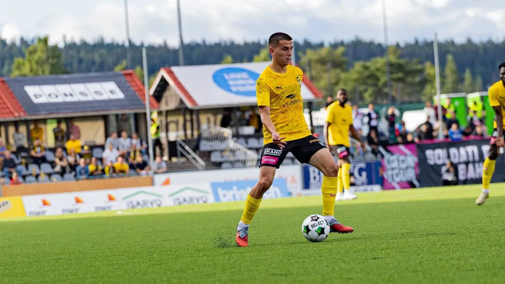 Cine transmite KuPS vs Universitatea Craiova la TV, pe 06.08.2026, de la ora 18:00, în turul 3 Europa League?