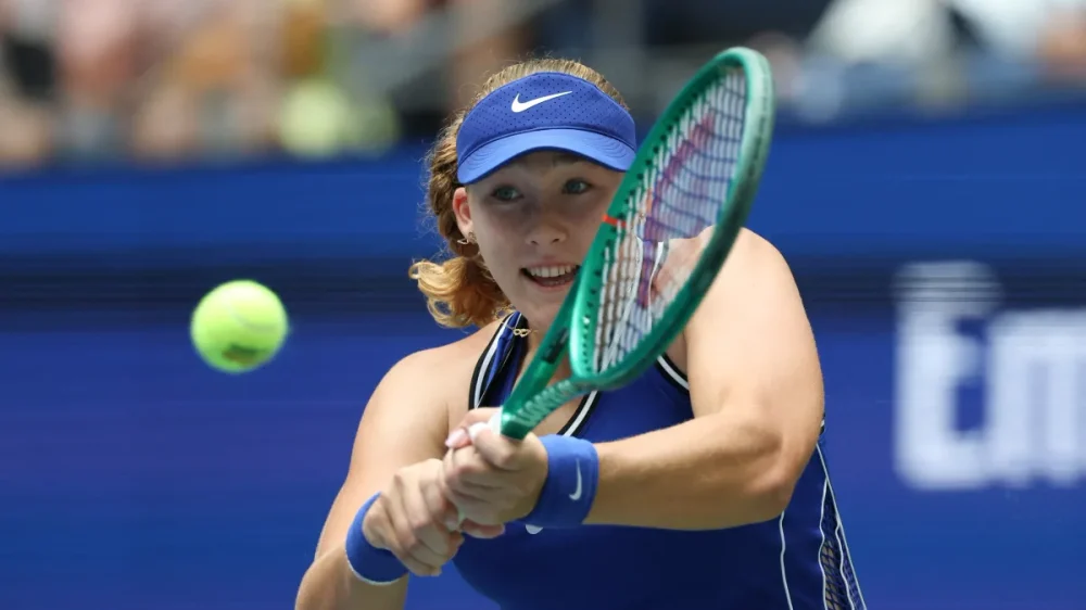 Mirra Andreeva vs Aliaksandra Sasnovich - Ponturi Pariuri optimi WTA Singapore Open 23 septembrie 2026