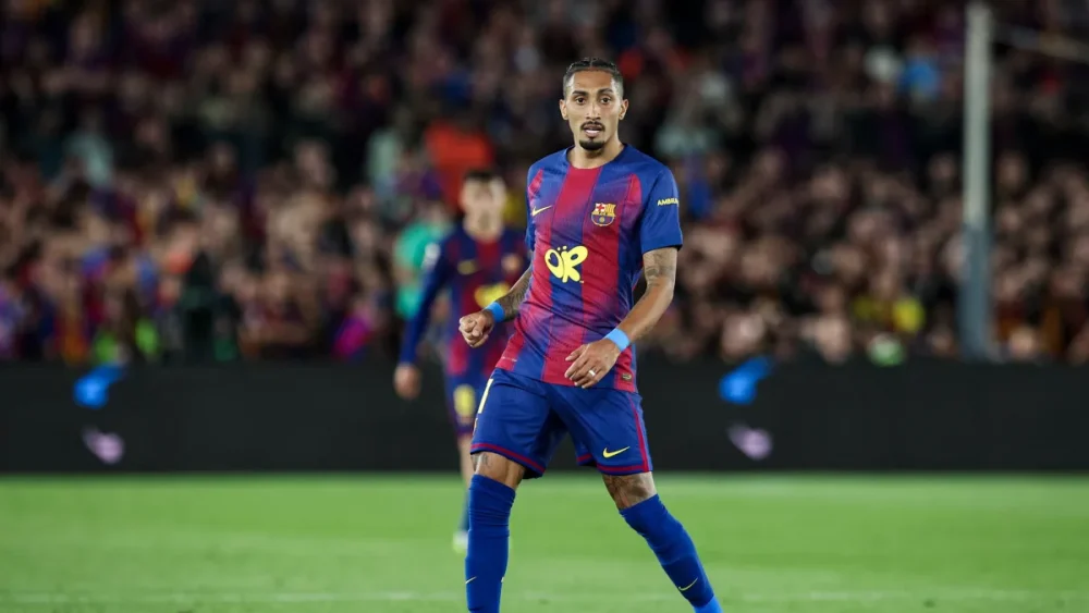 Cine transmite Barcelona vs Real Madrid la TV